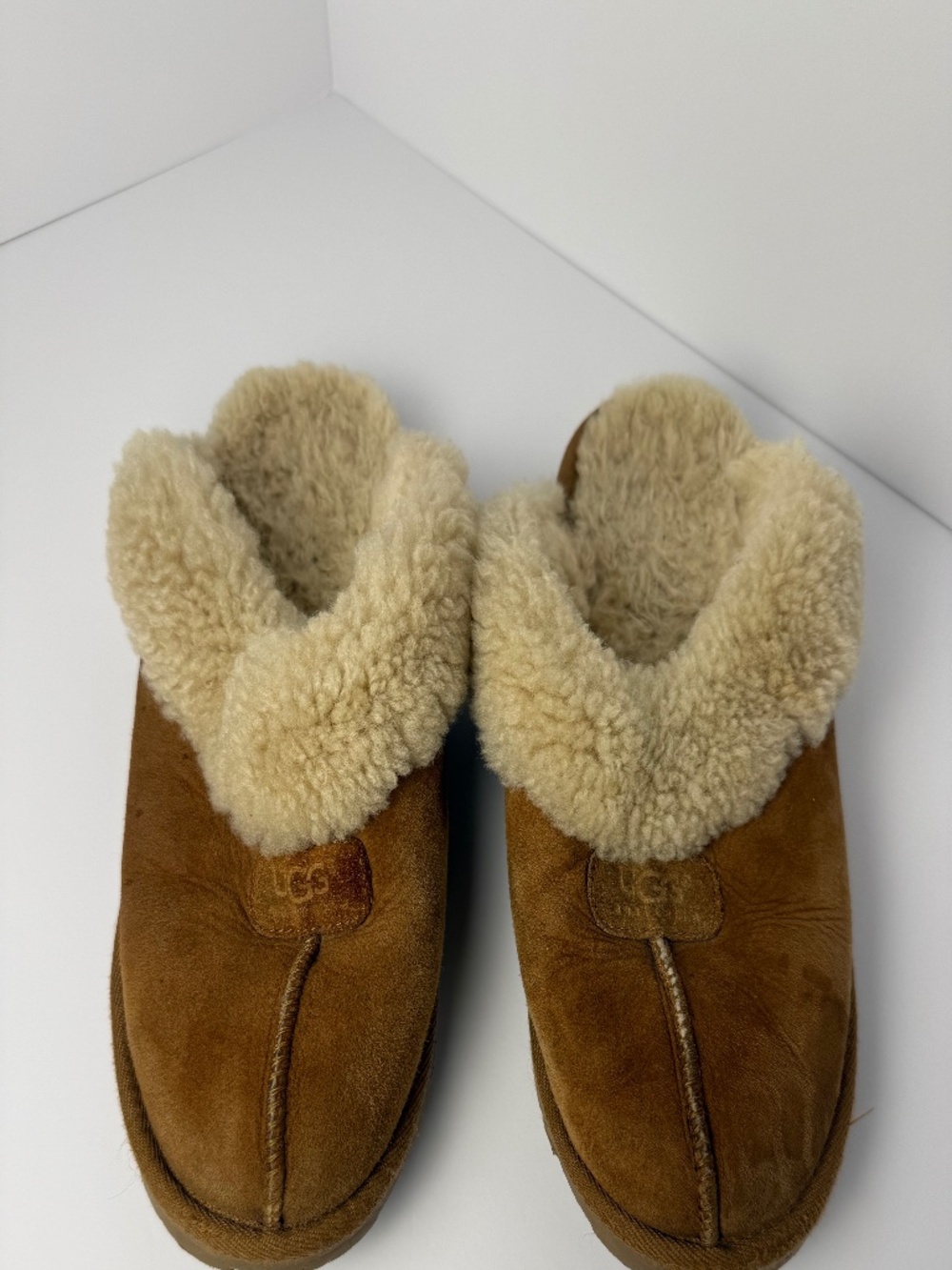 UGG Coquette Chestnut Genuine Sheepskin Suede Slippers Women's Size 8